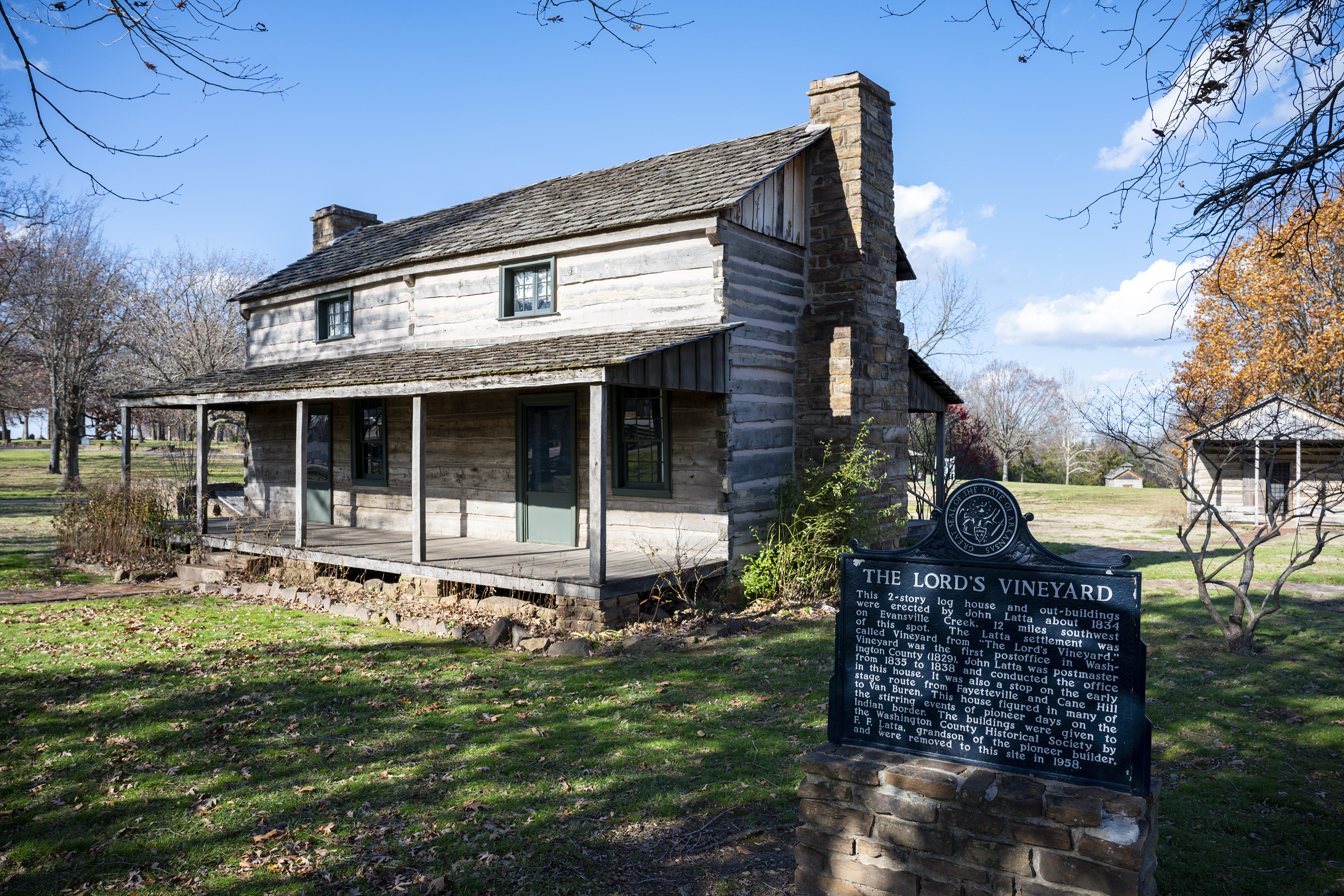 Children interacting with an exhibit at Prairie Grove Battlefield 