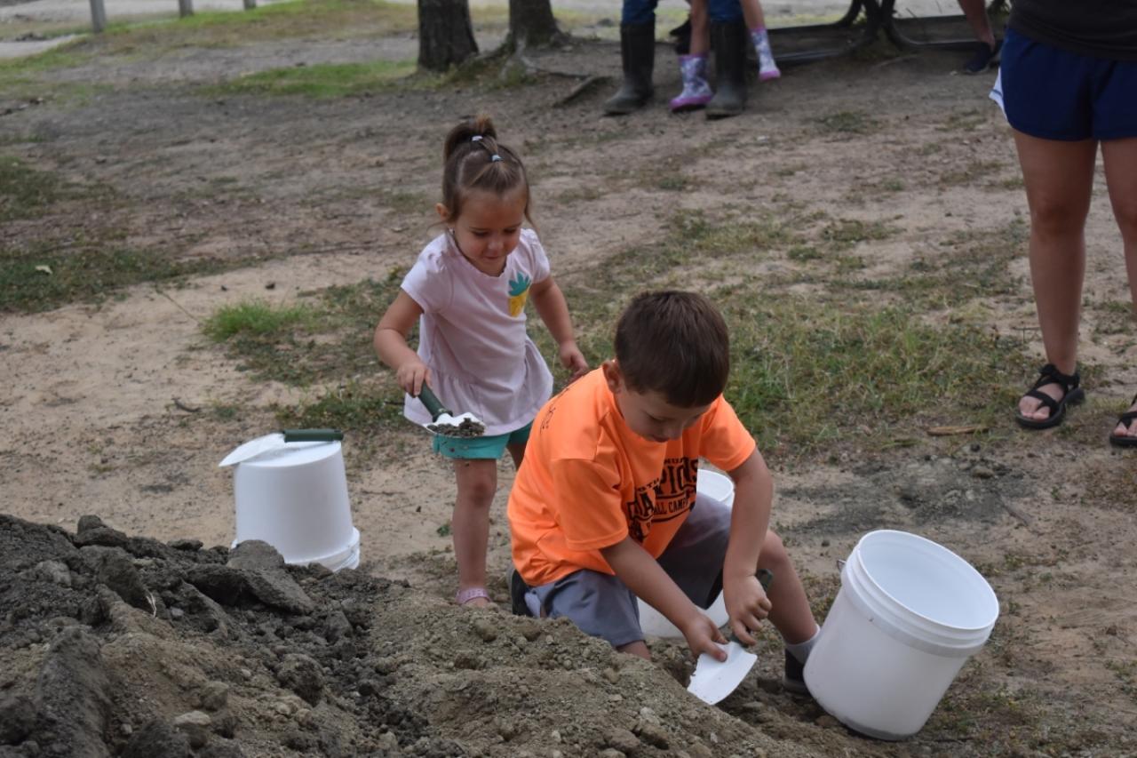 Prospectors’ Gemboree Diamond Digging Contest