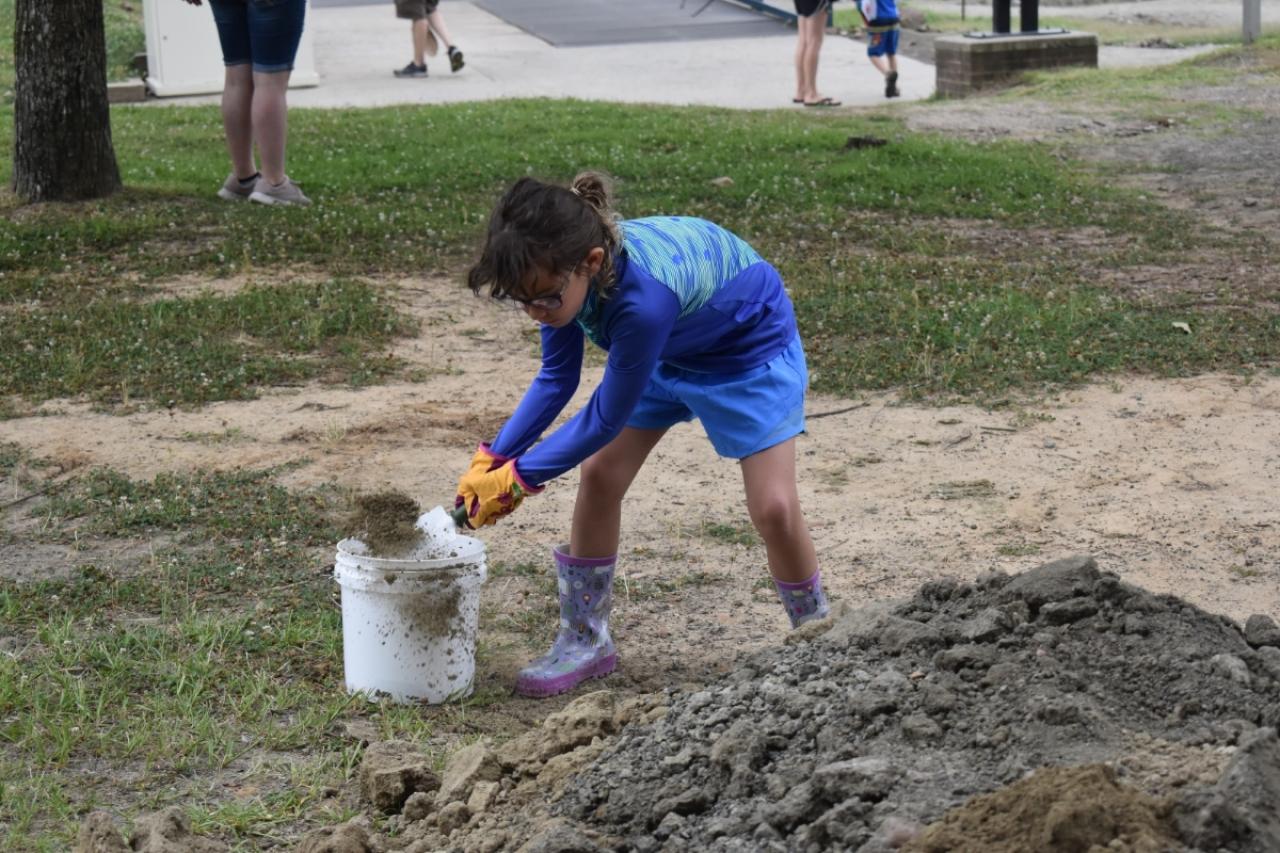 Prospectors’ Gemboree Diamond Digging Contest