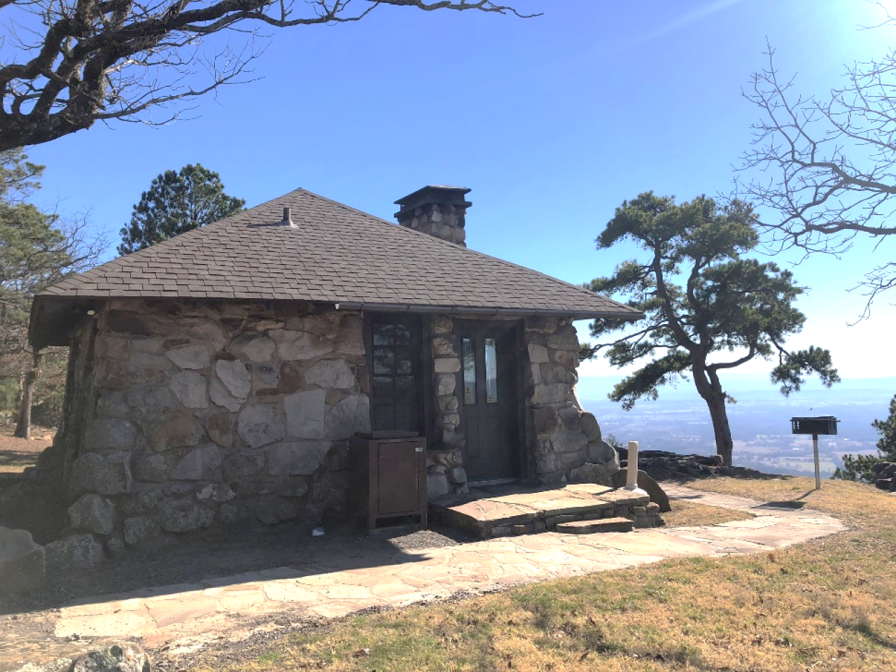 A view of the front of Cabin 3 at Mount Nebo State Park