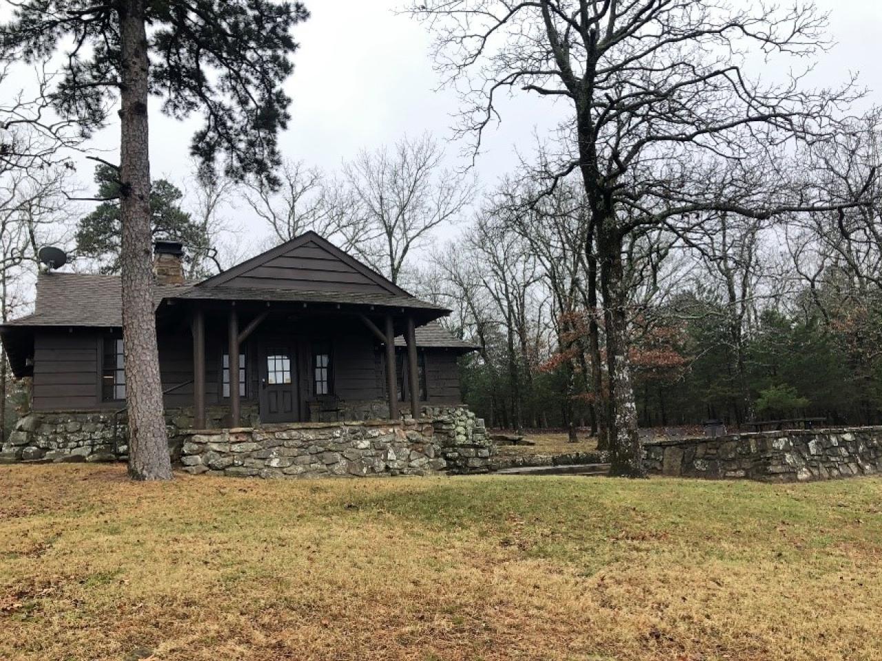 A view of the front exterior of Cabin 8 at Mount Nebo State Park