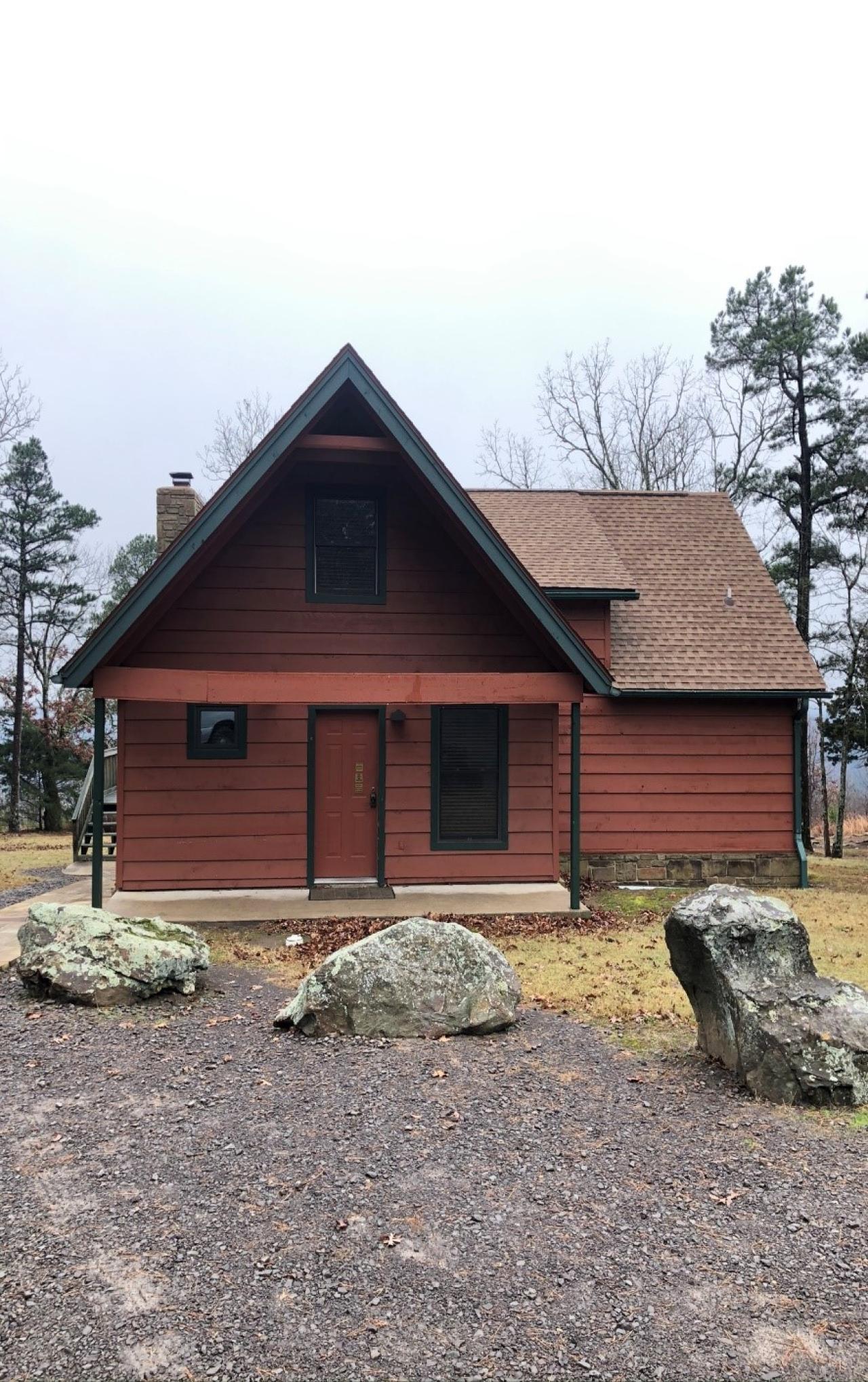 A view of the front exterior of Cabin 11 at Mount Nebo State Park