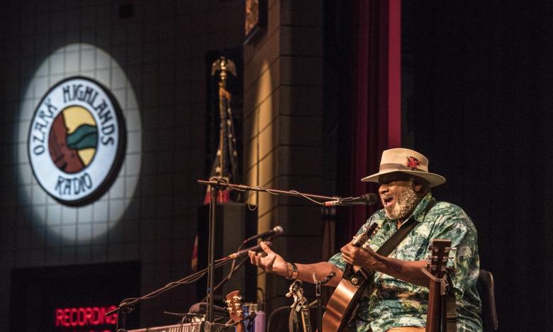 Music at Ozark Folk Center State Park 