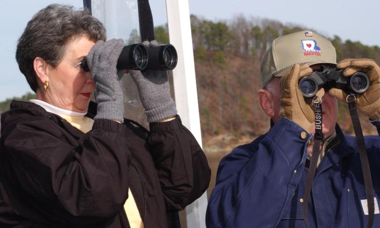 Eagle watch tours at Lake Ouachita State Park