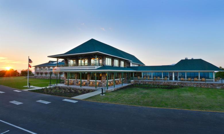 The lodge at Queen Wilhelmina State Park.