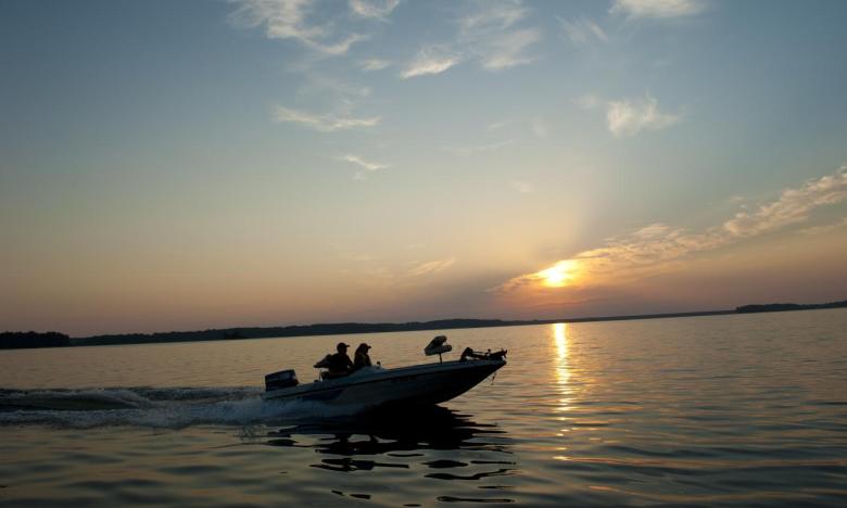 Boating at DeGray Lake.