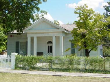 Sanders House and Farmstead