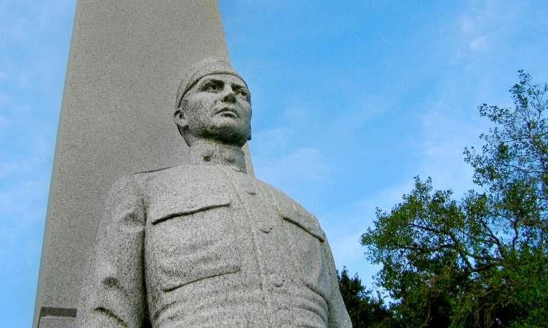 Monument to Private Herman Davis, an Ark. war hero