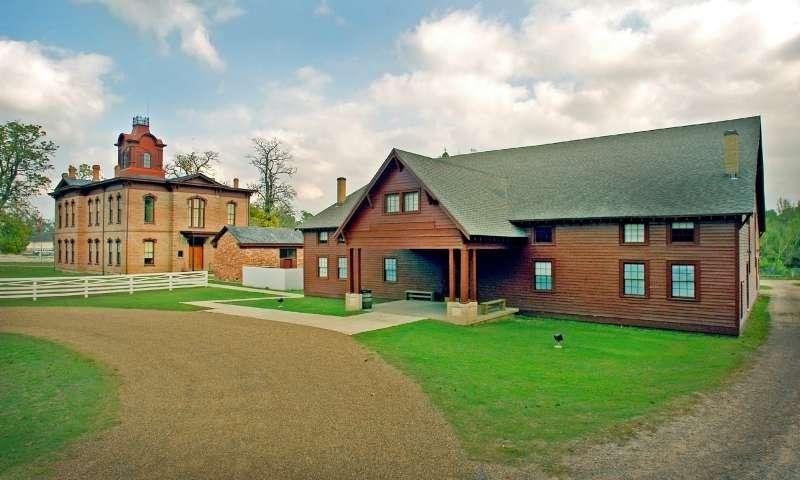 Gymnasium at Historic Washington State Park