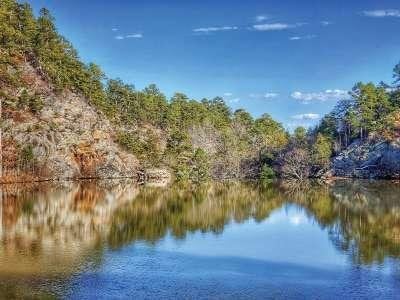 f3f93df089ba86107ae710f99692215a_lakesylvia-min.jpeg