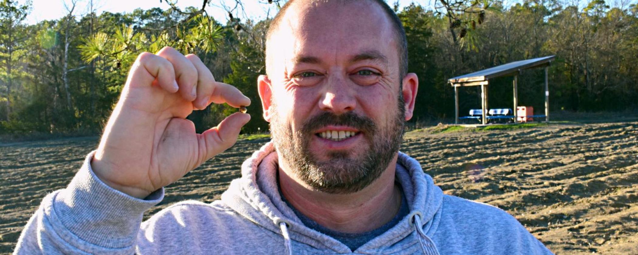 Texas man discovers 2.09-carat brown diamond at Arkansas State Park after asking Siri for mining tips