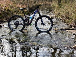 Mountain biking at Woolly Hollow Sate Park on Enders Fault