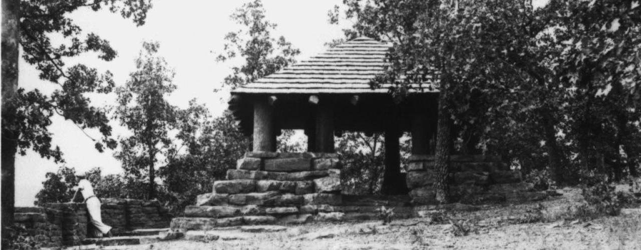 CCC structure at Devil's Den State Park