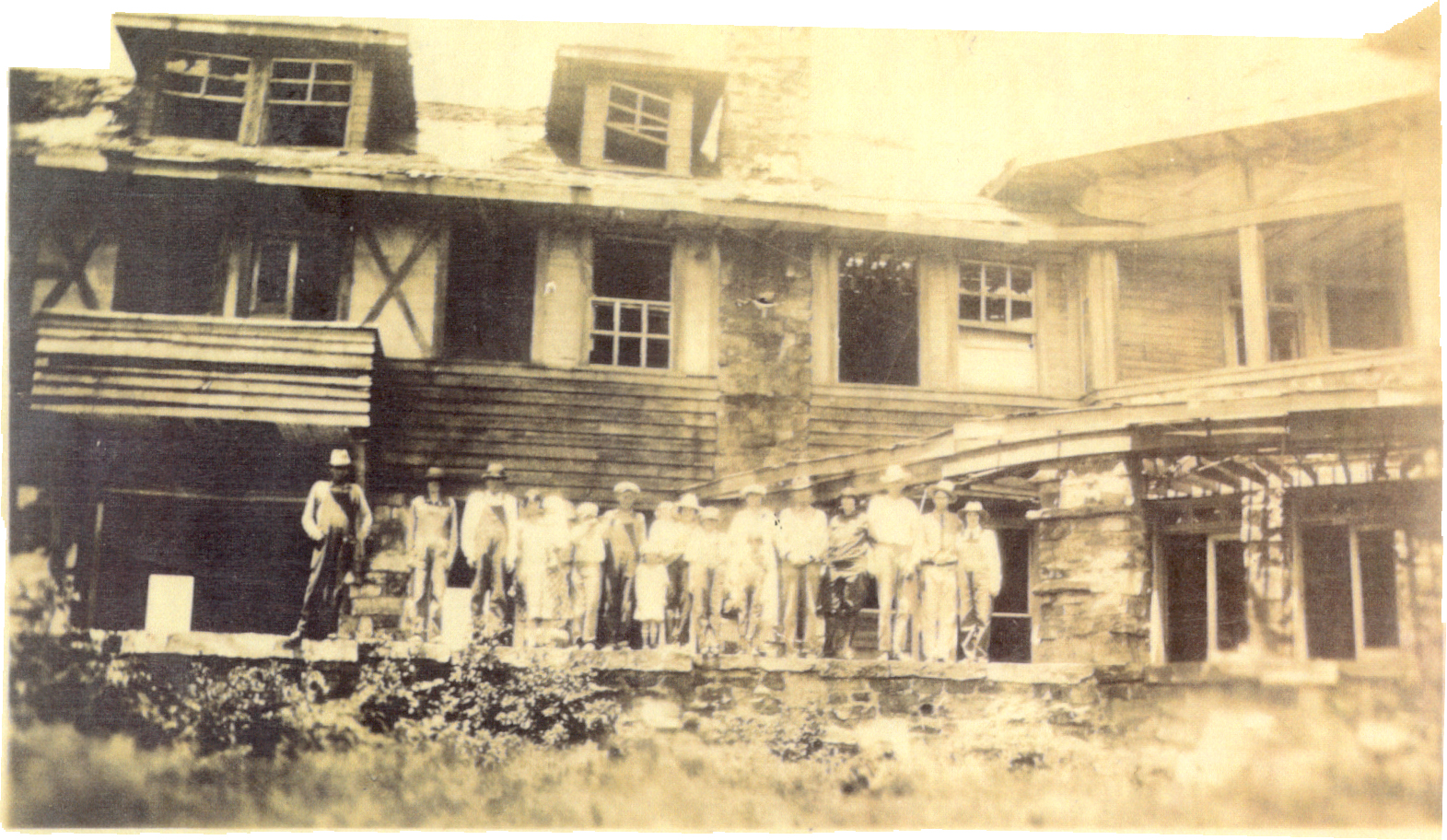 The Queen Wilhelmina Lodge has been a popular photo back drop, no matter it's condition at the time.